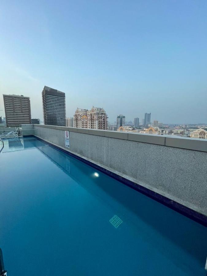 Great View, Dubai Sportcity, Parking Included, Nice Apartments Buitenkant foto