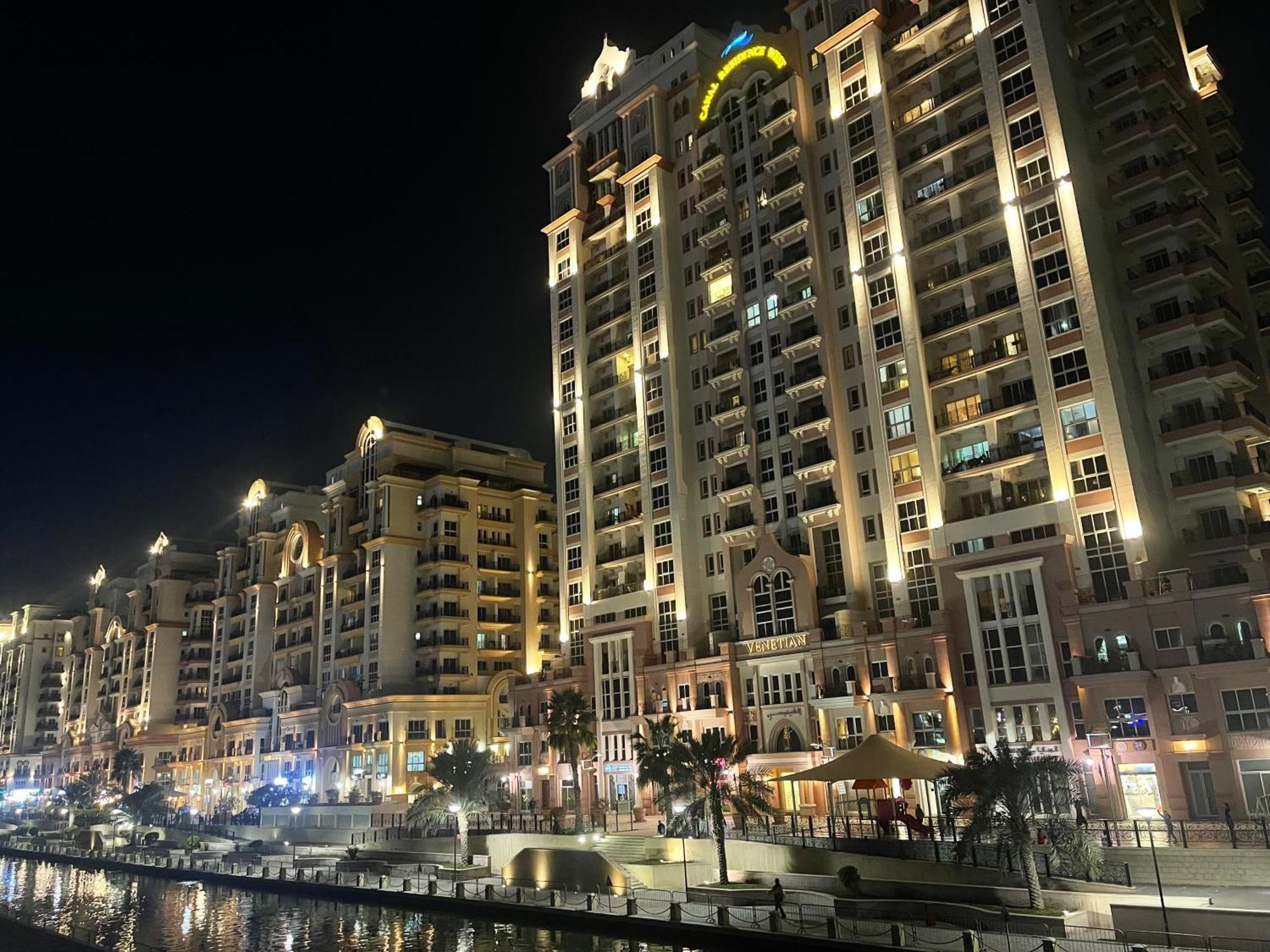 Great View, Dubai Sportcity, Parking Included, Nice Apartments Buitenkant foto