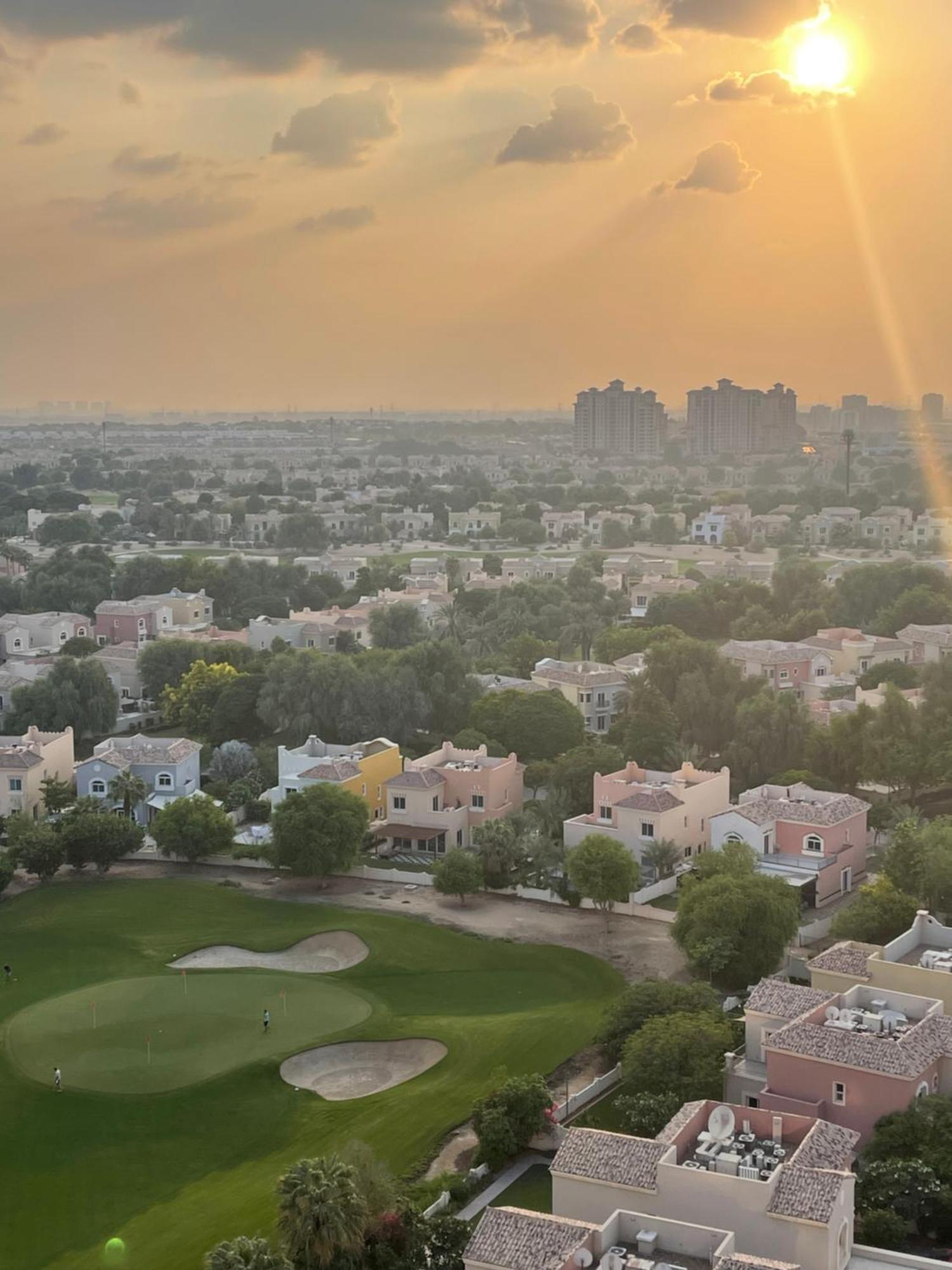 Great View, Dubai Sportcity, Parking Included, Nice Apartments Buitenkant foto